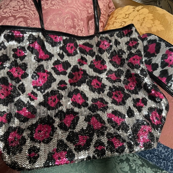 Betsey Johnson Tote Bag Sequin Leopard Cheetah Pink Silver Black Animal Print - Picture 5 of 10